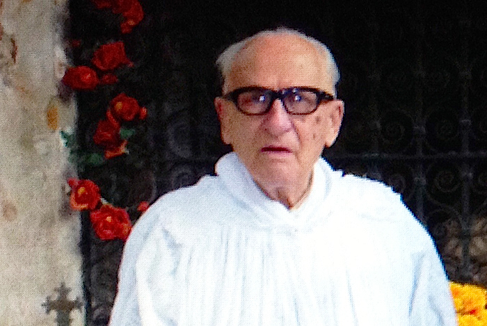 Lunedì a Domo il funerale di don Severino Cantonetti