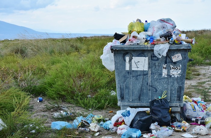 Rifiuti: rischio stangata nelle bollette del 2019. Tre sindaci protestano con Conser